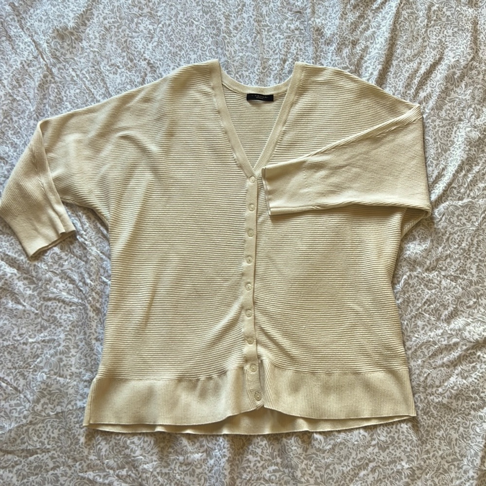 Tahari